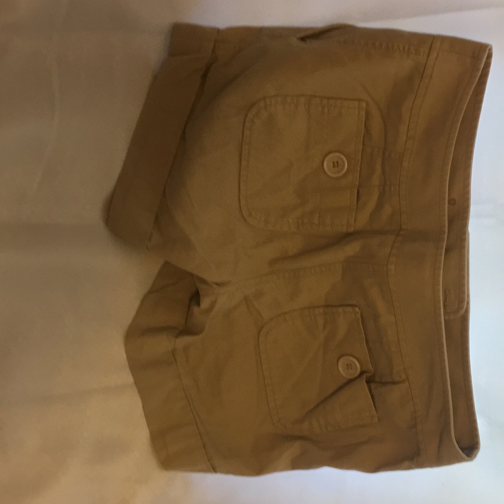 Shorts - Picture 3 of 3